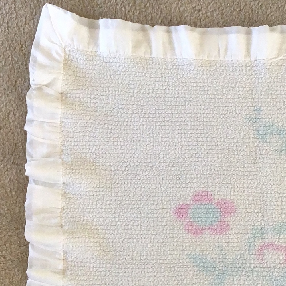 Vintage Baby Blanket, 29” x 29”, 1970s - Picture 10 of 14